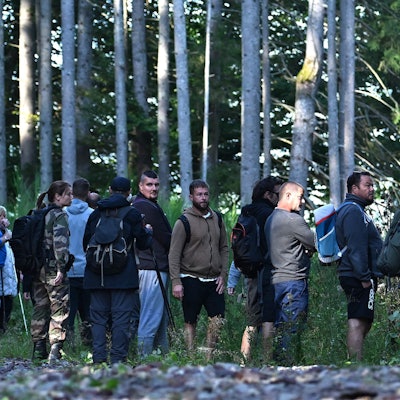 Freiwillige suchen gemeinsam mit der französischen Polizei im Elsass nach der 15-jährigen Lina. Das Mädchen war auf dem Weg zum Bahnhof von Saint-Blaise-la-Roche spurlos verschwunden.