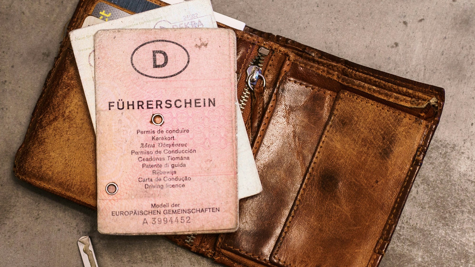 Na, auch schon länger her, dass Sie den Führerschein gemacht haben? Zumindest dann, wenn Sie noch so einen in rosa oder gar einen in grau haben.