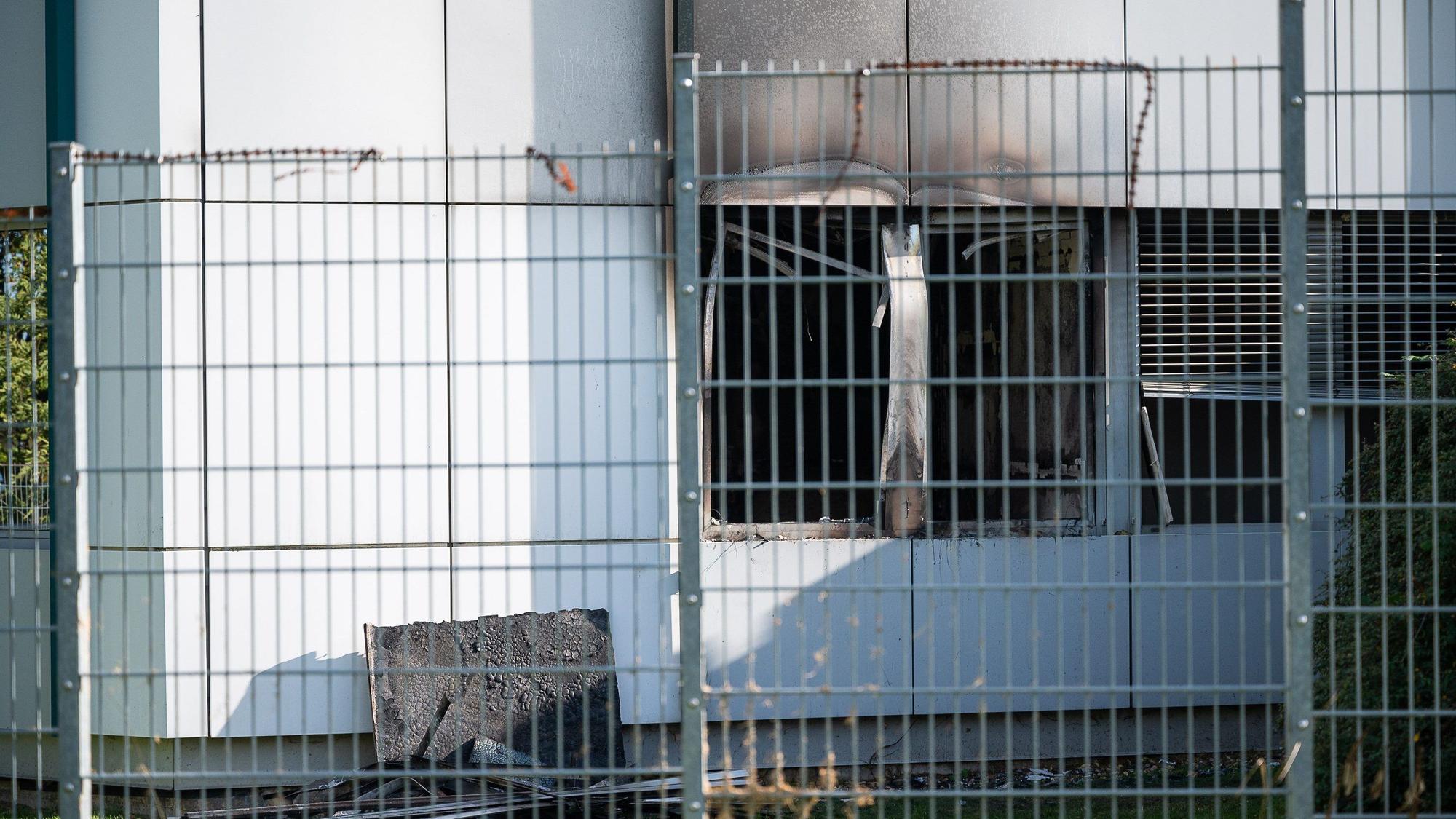 Ein Brandanschlag auf geplante Asylunterkunft in Bautzen.