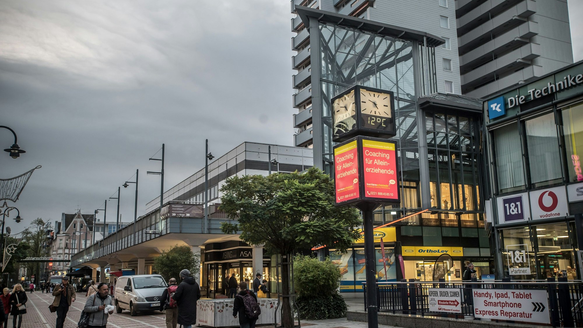 Blick auf die Luminaden mit dem Ex-Kaufhof-Bau