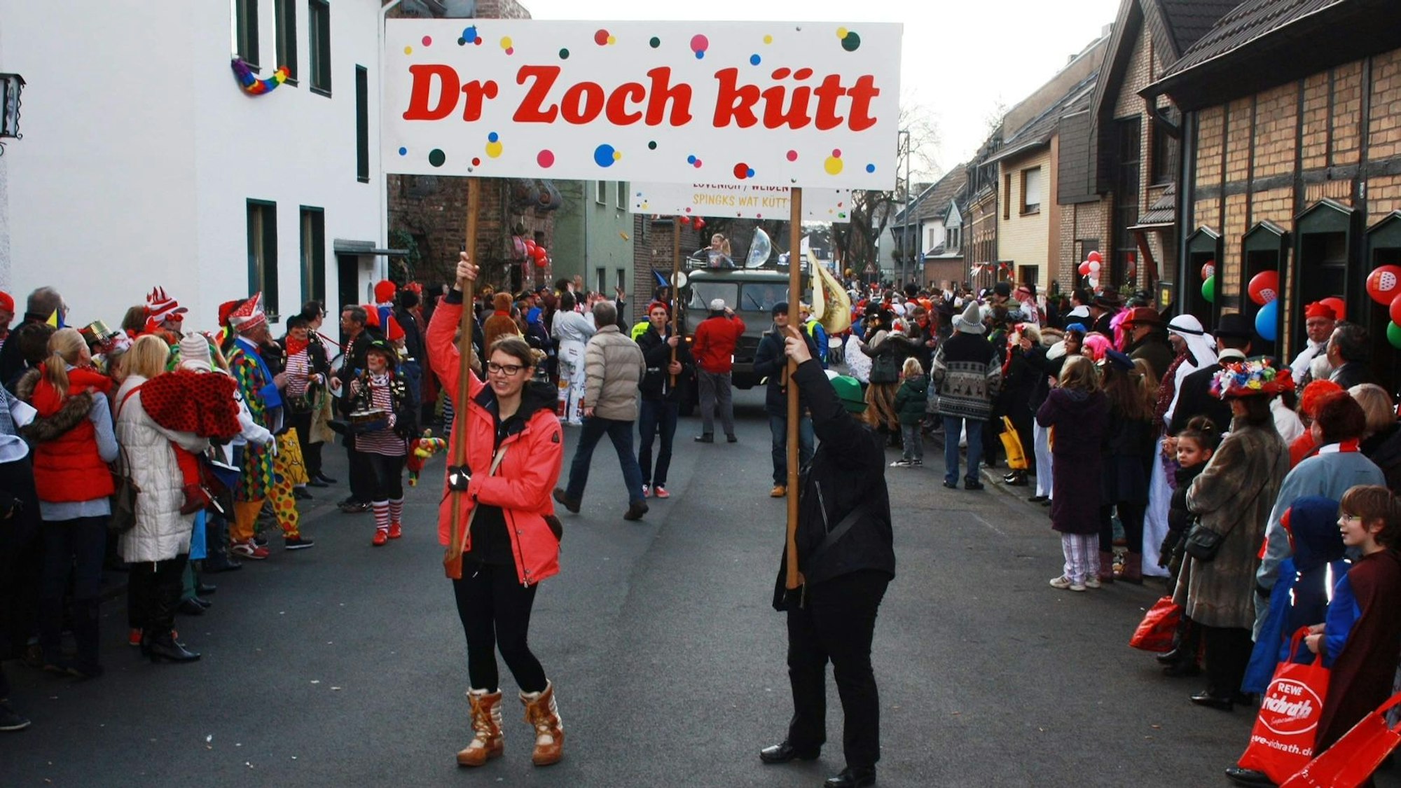 Jecke beim Veedelszoch Köln-Lövenich und Weiden