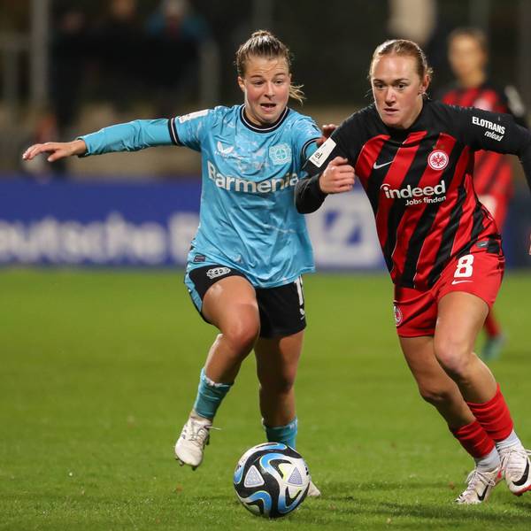 10.11.2023, xusrbx, Fussball 1.Bundesliga Damen, Eintracht Frankfurt Frauen - Bayer 04 Leverkusen emspor, v.l. Kristin Koegel Bayer 04 Leverkusen, 11, Lisanne Graewe Eintracht Frankfurt, 8, DFL/DFB REGULATIONS PROHIBIT ANY USE OF PHOTOGRAPHS as IMAGE SEQUENCES and/or QUASI-VIDEO Frankfurt am Main *** 10 11 2023, xusrbx, Soccer 1 Bundesliga Women, Eintracht Frankfurt Women Bayer 04 Leverkusen emspor, v l Kristin Koegel Bayer 04 Leverkusen, 11 , Lisanne Graewe Eintracht Frankfurt, 8 , DFL DFB REGULATIONS PROHIBIT ANY USE OF PHOTOGRAPHS as IMAGE SEQUENCES and or QUASI VIDEO Frankfurt am Main