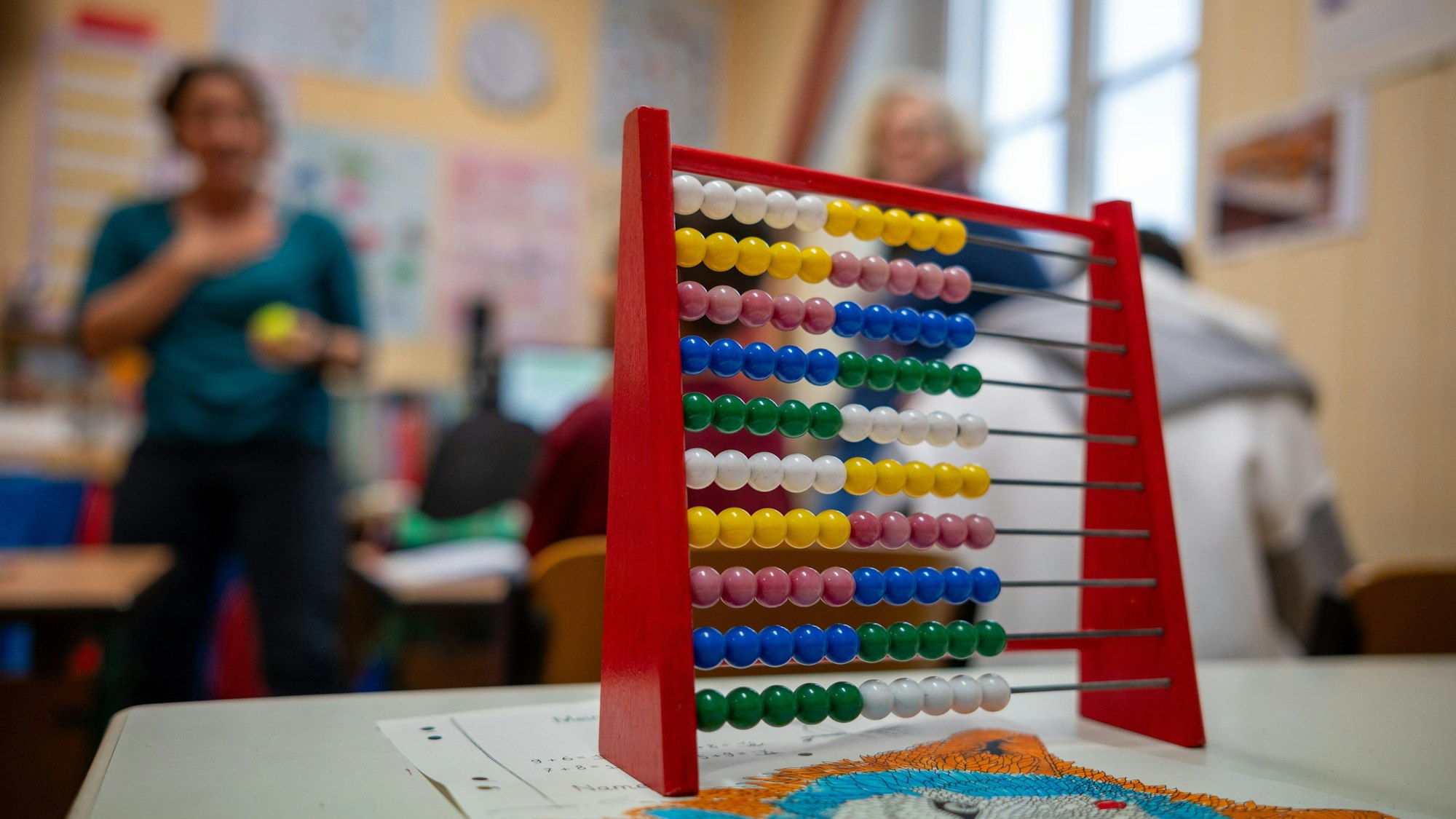 Klassenraum: Ein Junge aus der Nähe von Schwerin ist drei Jahre lang nicht zur Schule gekommen (Symbolbild).