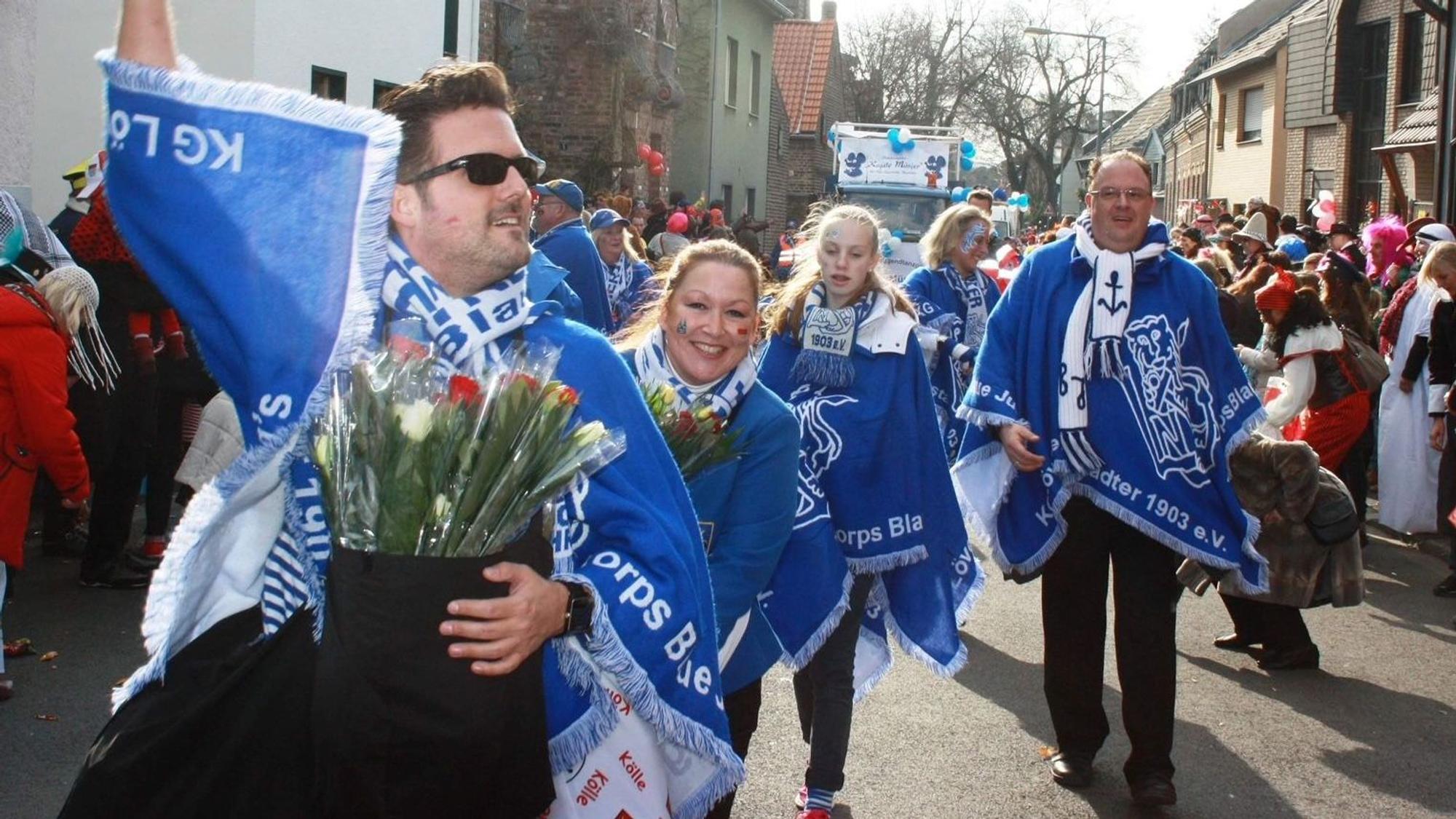 Jecke beim Veedelszoch Köln-Lövenich und Weiden