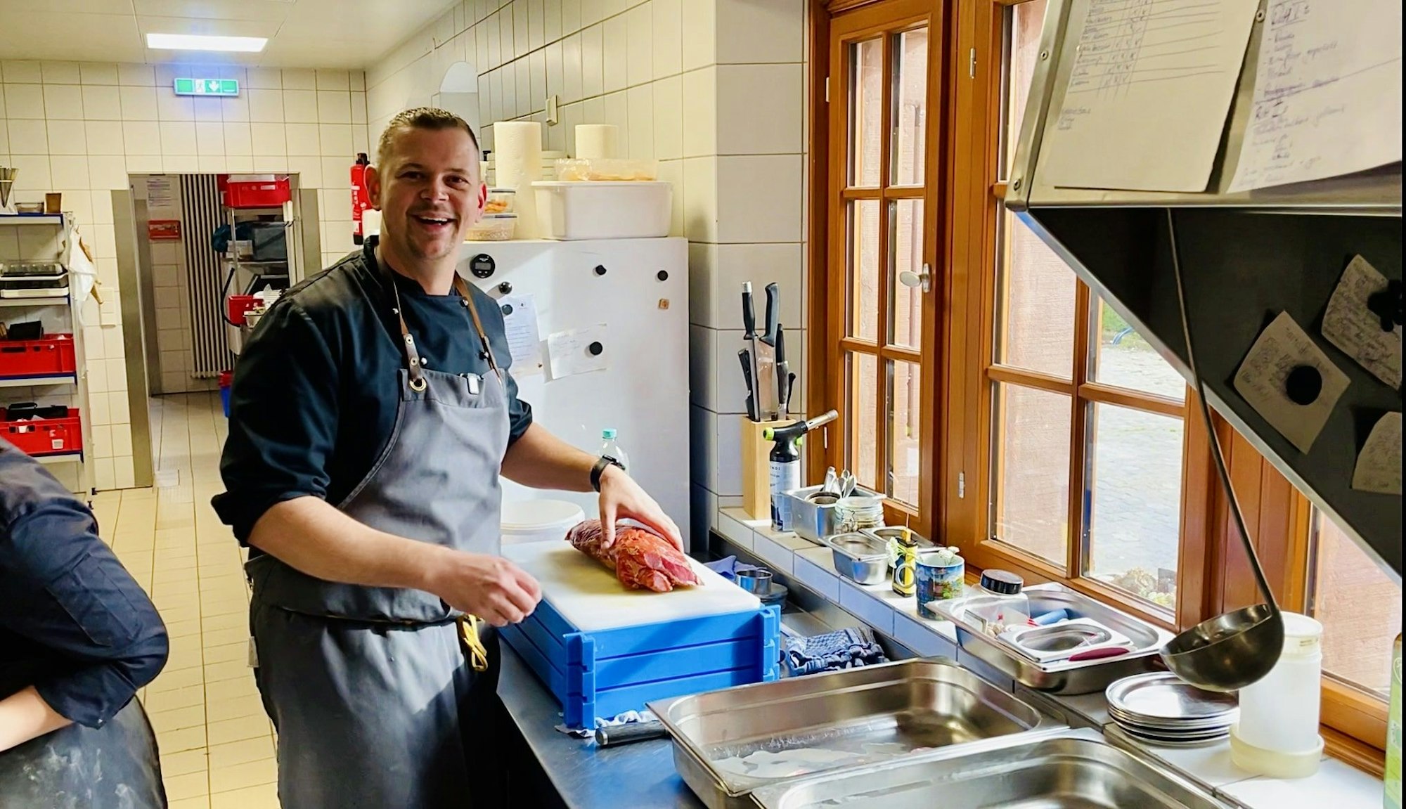 Marcel Touissant war früher Drogenabhängig, heute ist er Sternekoch.