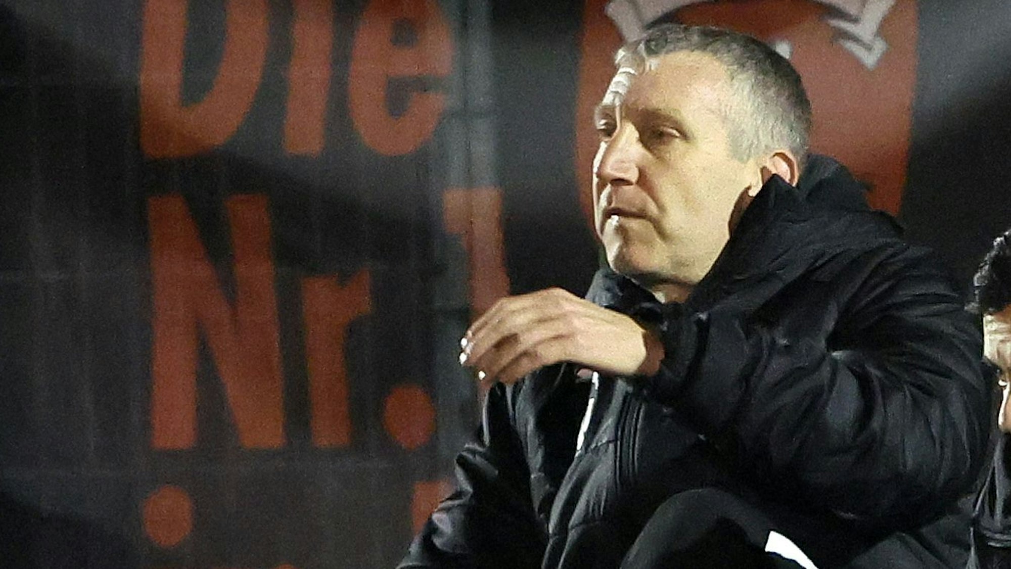 Das Foto zeigt den ehemaligen Trainer des FC Hürth, Oliver Heitmann. Er wird vermutlich das Ruder wieder übernehmen.