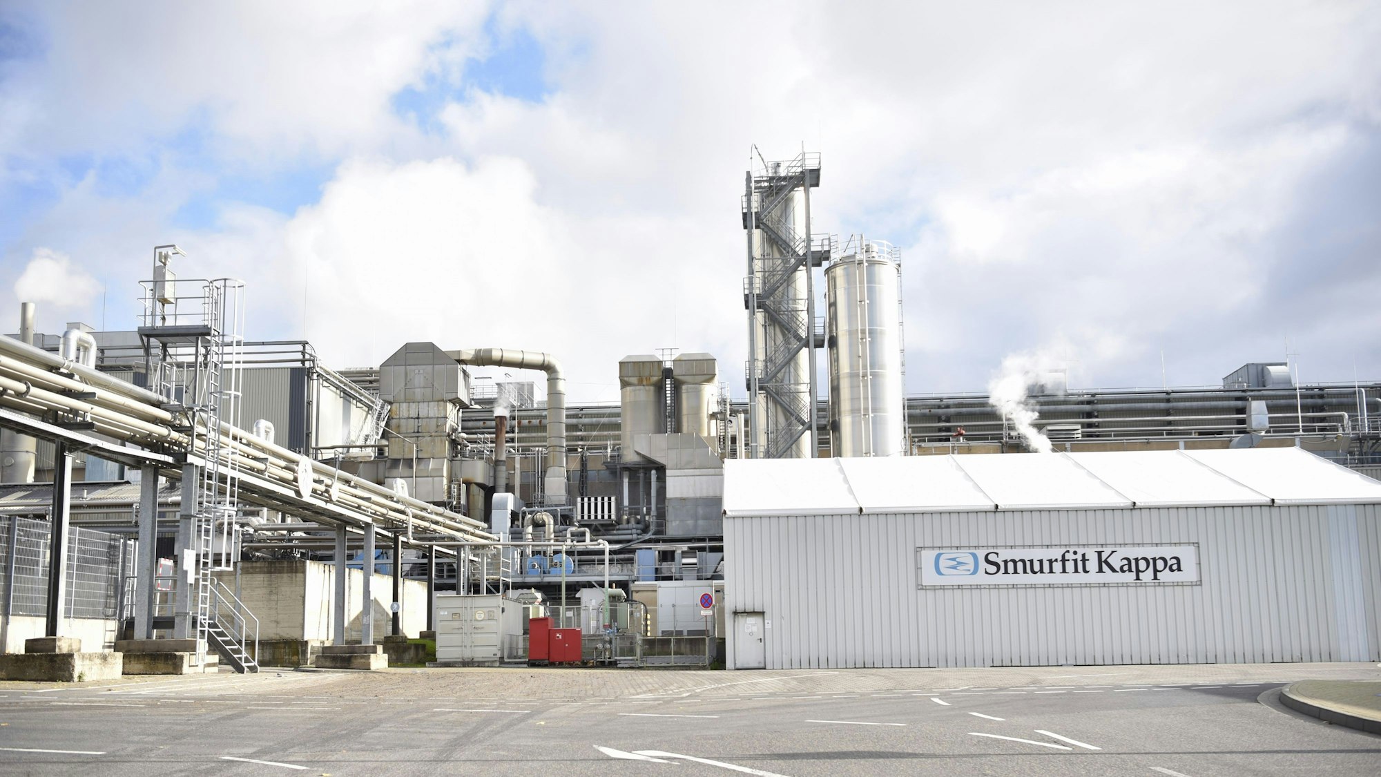 Ein Blick auf die Zülpicher Papierfabrik des Unternehmens Smurfit Kappa.