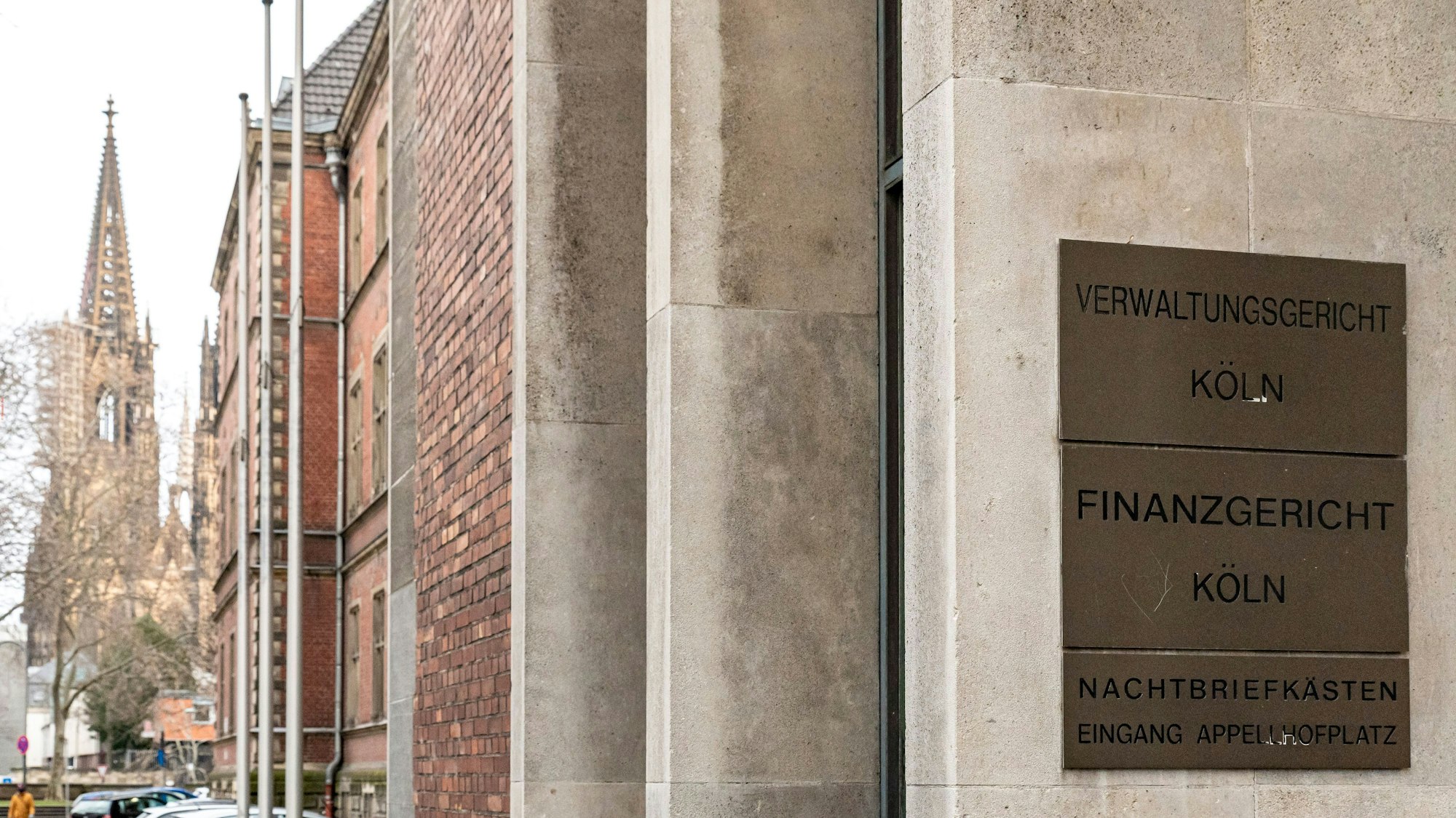 20.01.2021, Köln:
Gebäude der Finananzverwaltung Nordrhein-Westfalen (NRW).
Hier das Finanzgericht Köln auf dem Appellhofplatz in der Kölner Innenstadt.
In dem Gebäude befindet sich auch das Verwaltungsgericht Köln.
Mittwoch 20. Januar 2021
Aufgenommen am: 20.01.2021
Foto: Alexander Roll (Staff)