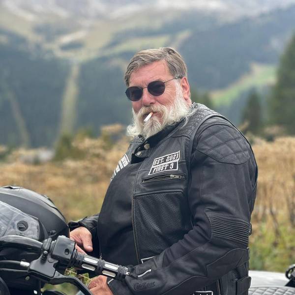 Peter Mauß, Harley-Fan und Trainer des VfR Sinnersdorf in der Kölner Kreisliga A