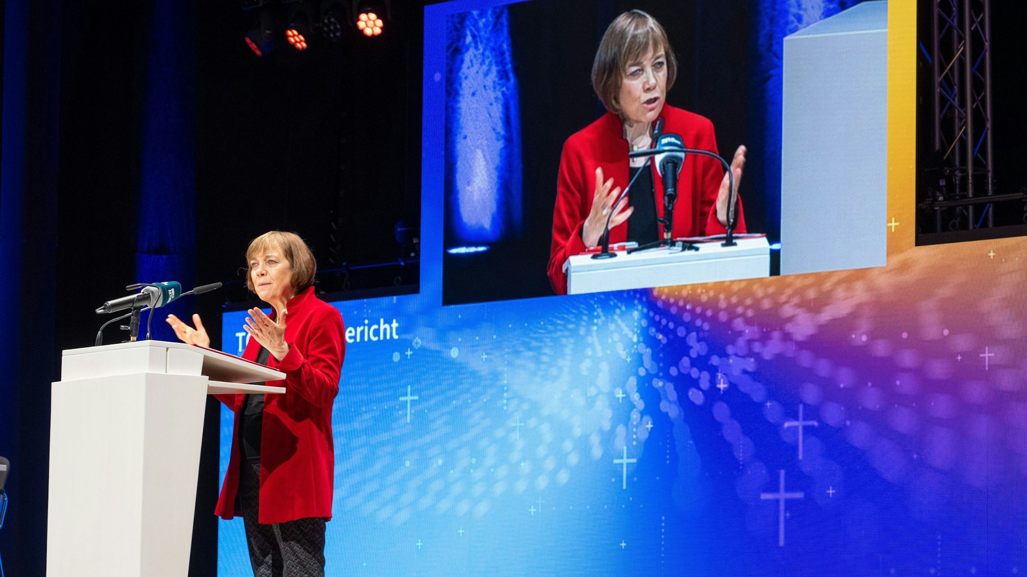 Annette Kurschus, Ratsvorsitzende der Evangelischen Kirche in Deutschland (EKD), spricht auf der EKD-Synode in Ulm.