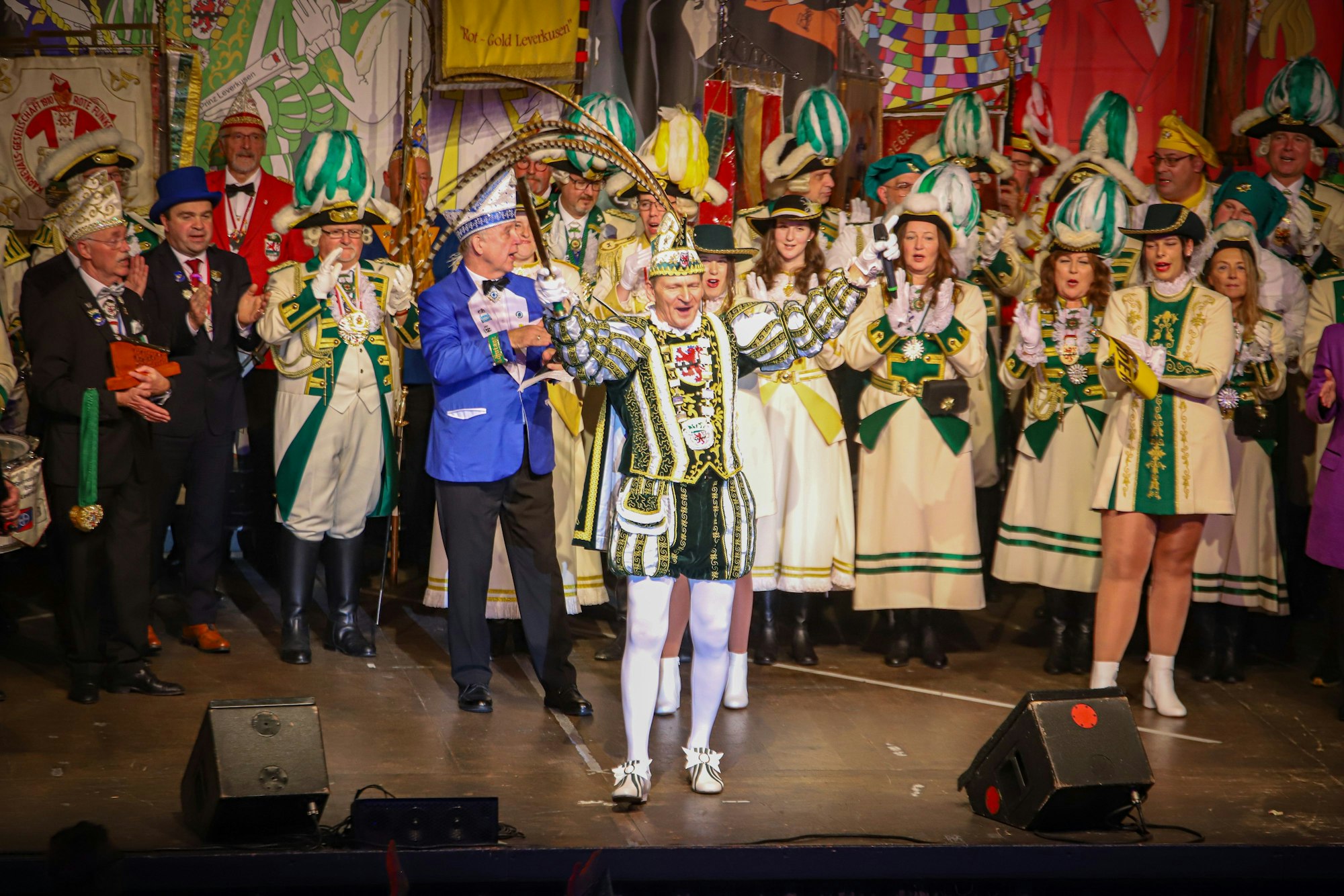 Prinz Mally I. bei seiner Proklamation im November.
