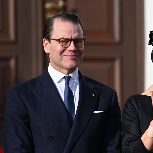 Kronprinzessin Victoria und ihr Ehemann Prinz Daniel werden im Schloss Bellevue empfangen.