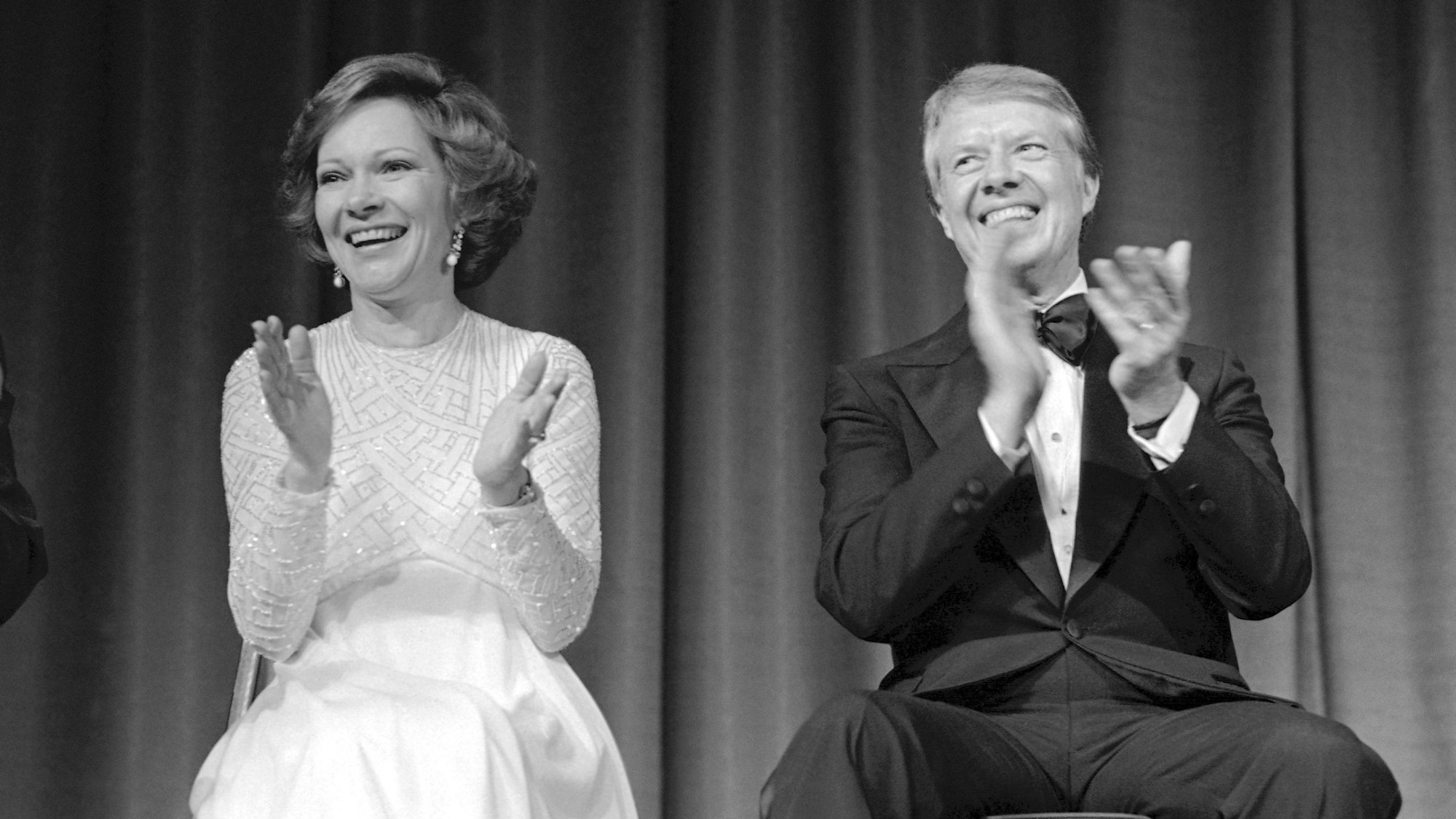 Der damalige Präsident Jimmy Carter (r) und die First Lady Rosalynn Carter.