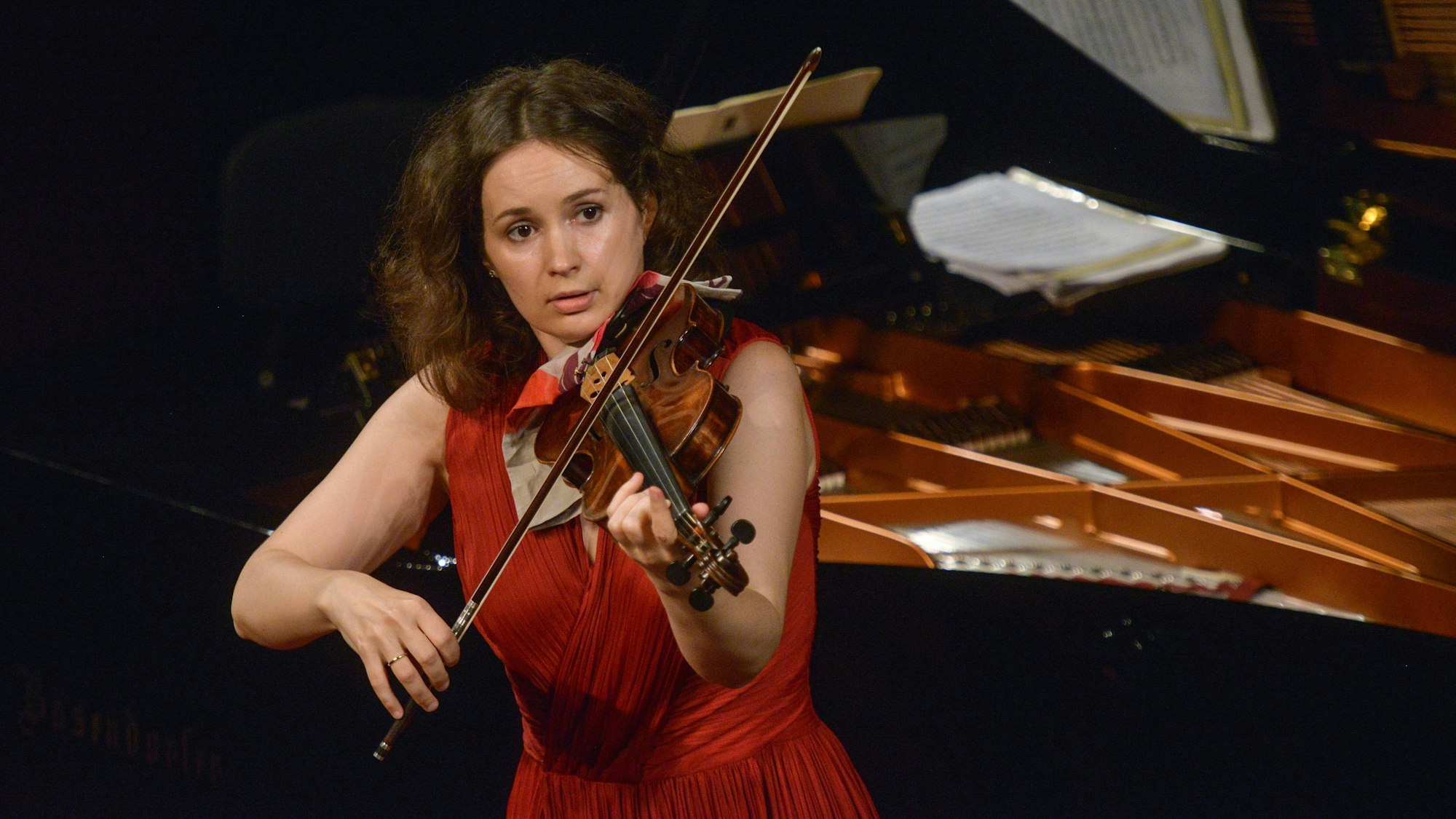 Stargeigerin Patricia Kopatchinskaja bei einem Konzert in Gmunden.
