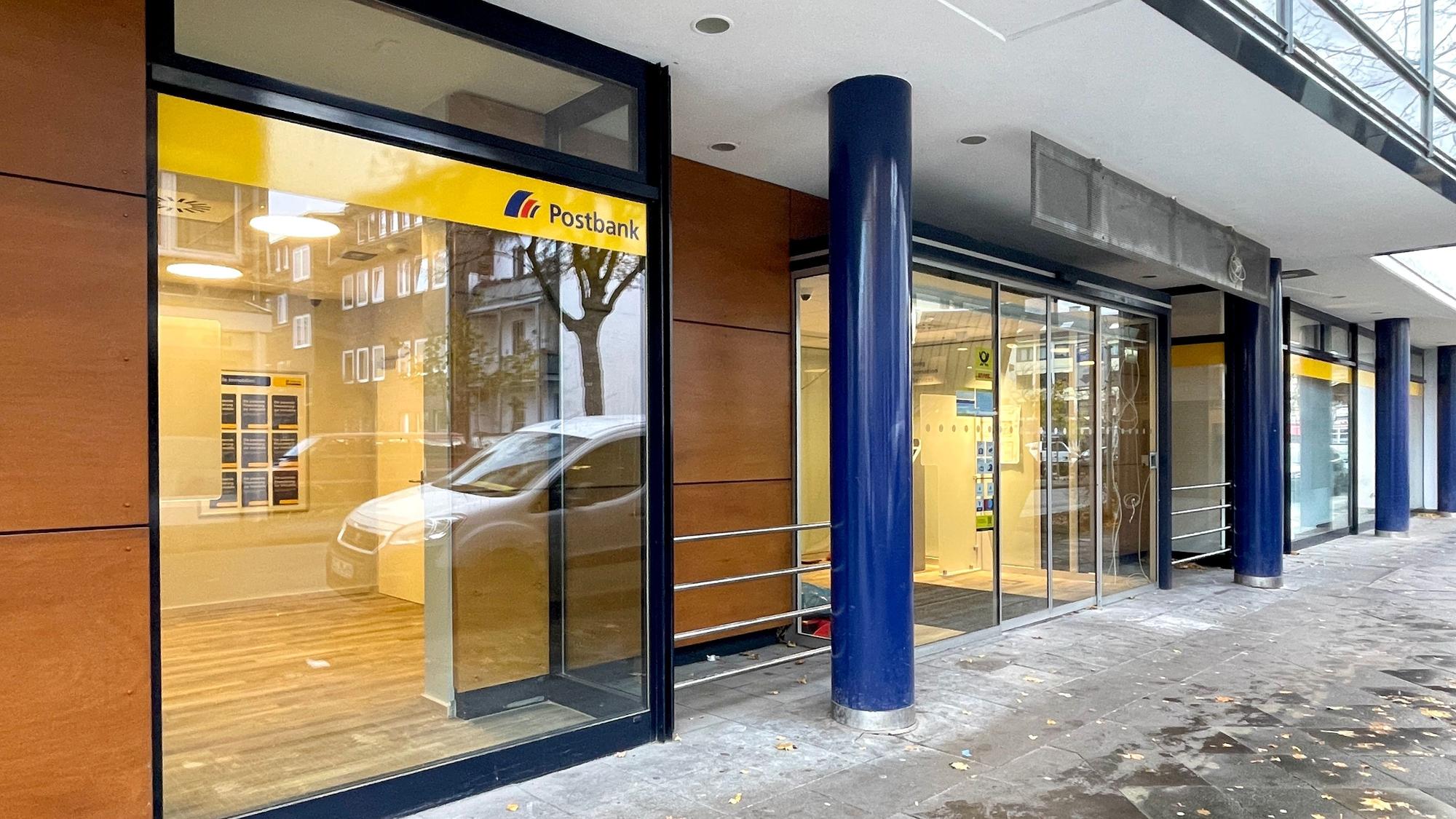 Noch nicht eröffnete Filiale der Postbank in Wiesdorf