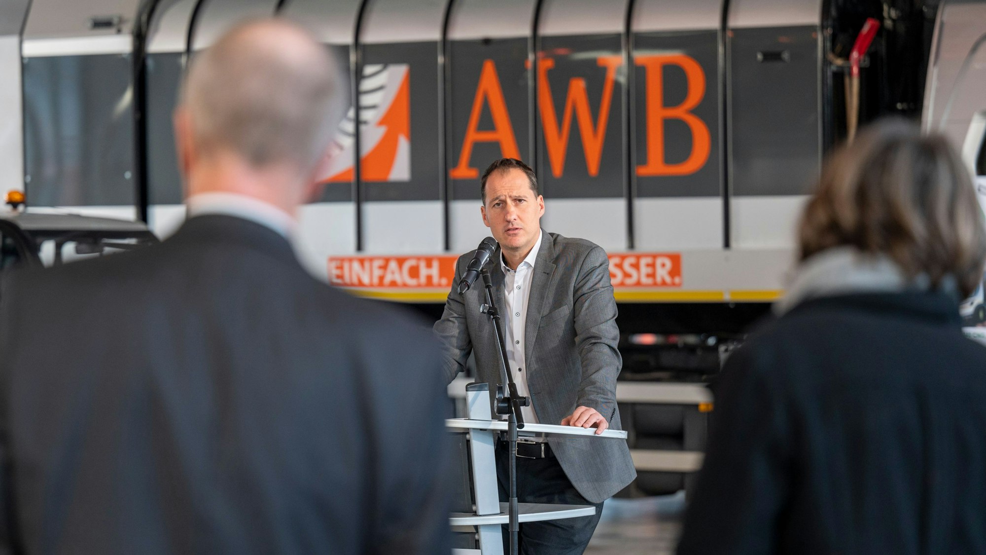 Thomas Thalau ist der Geschäftsführer der AWB. Die AWB streben die Klimaneutralität an.