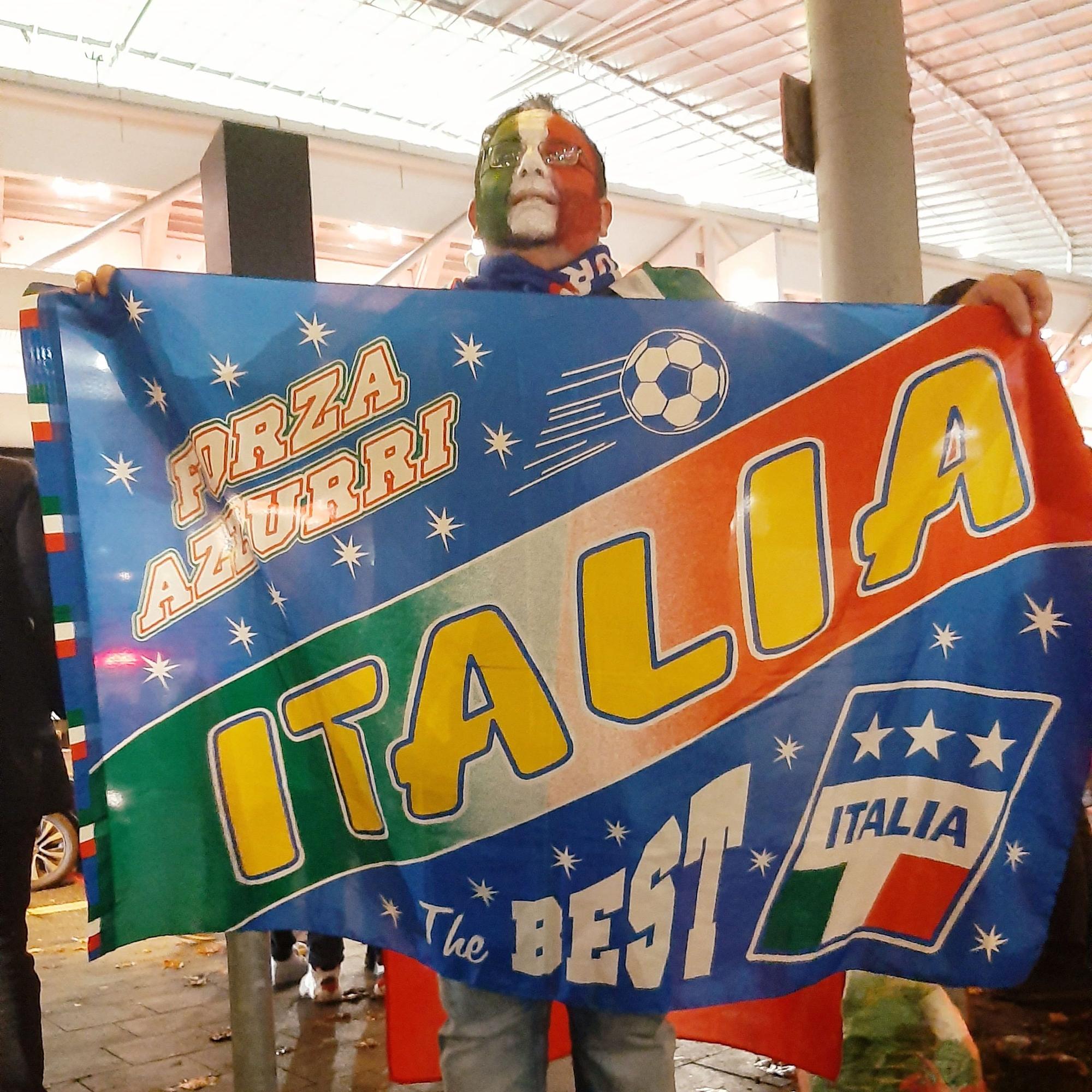 Qualilfikationsspiel zur Fußball-Europameisterschaft 2024 Ukraine gegen Italien in der Bay-Arena Leverkusen. (EM, UEFA). Auf dem Bild: Der Italiener Pietro aus Leverkusen-Schlebusch.