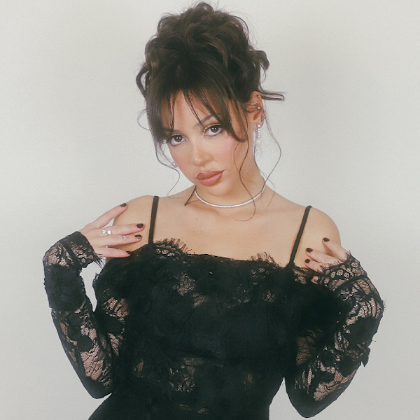 Die Künstlerin Ayliva kommt 2024 wieder nach Köln in die Lanxess Arena.