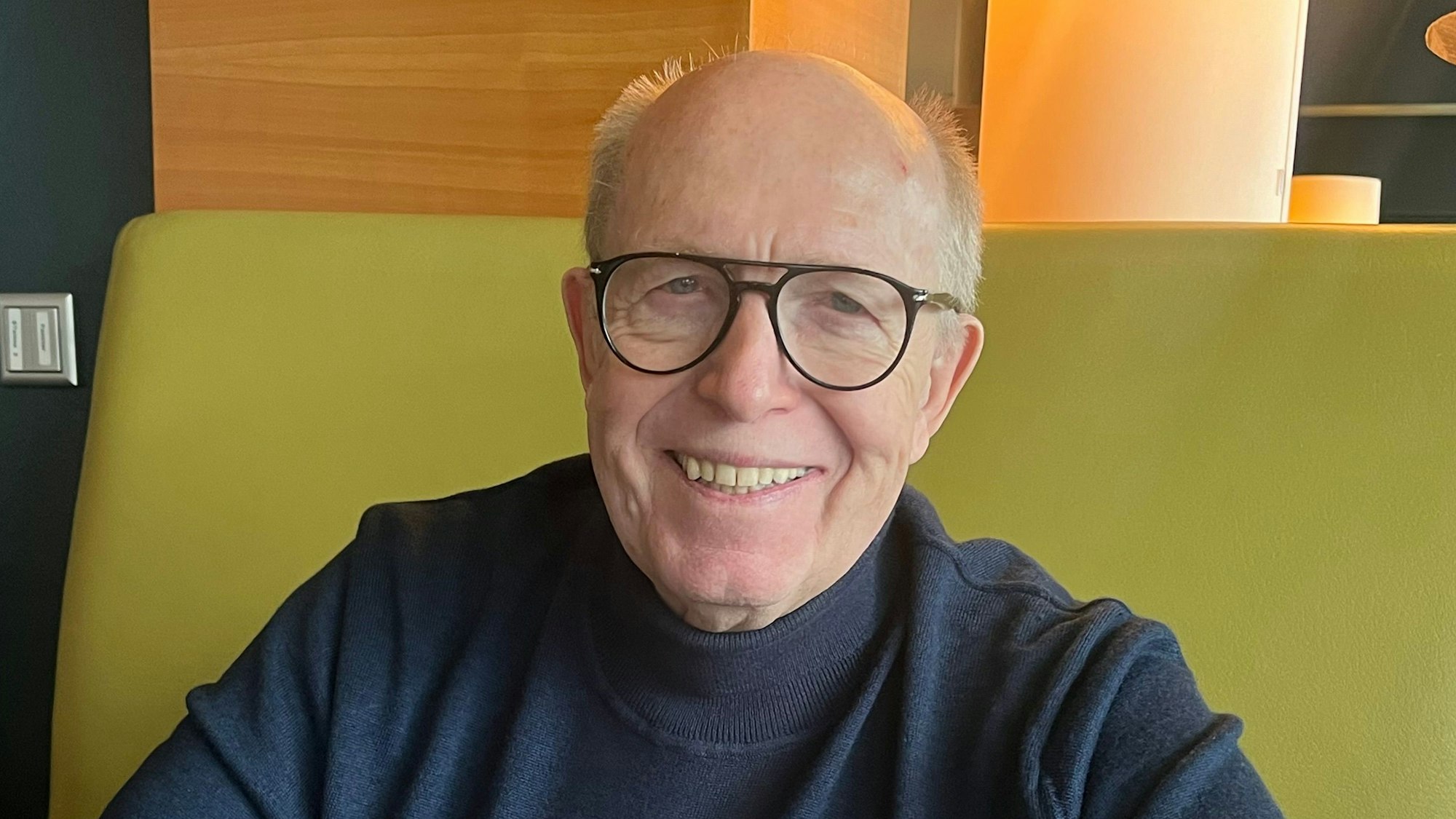 Reiner Calmund während des Interviews mit dem „Kölner Stadt-Anzeiger“ im Hotel Dorint am Gürzenich