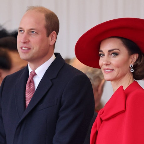 Prinzessin Kate (r) und Prinz William bei der feierlichen Begrüßung des südkoreanischen Präsidenten und seiner Frau am ersten Tag des Staatsbesuchs des Paares in Großbritannien.