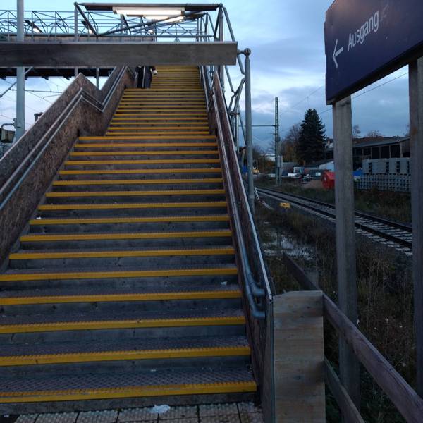 Behelfstreppe am Bahnhof Bonn-Beuel