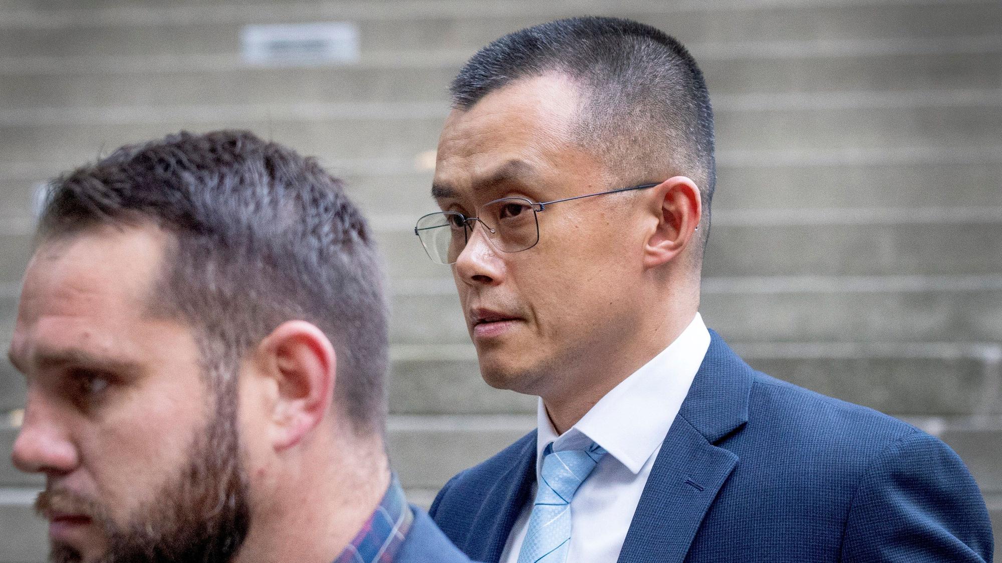 Changpeng Zhao verlässt das Gerichtsgebäude in Seattle, USA.