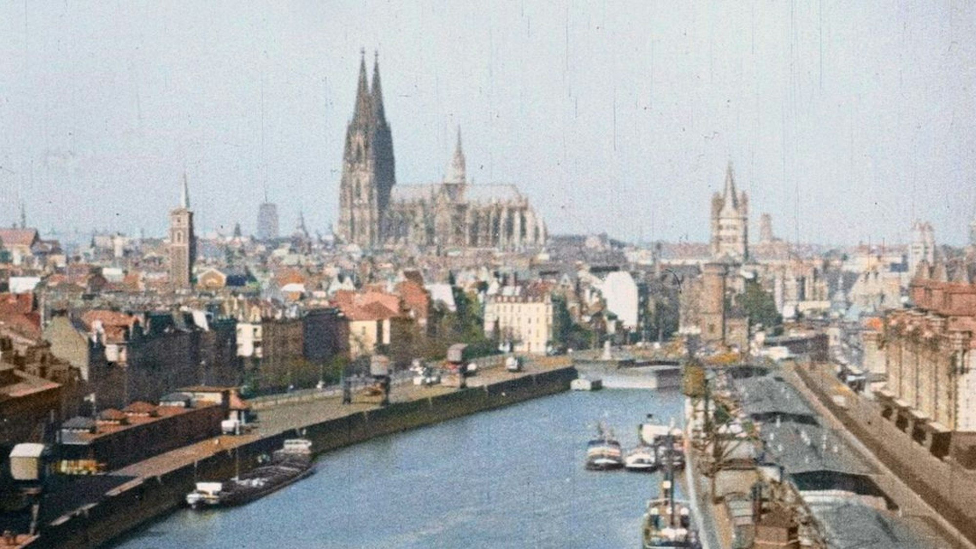 Der Kölner Hafen in den 1920er Jahren.