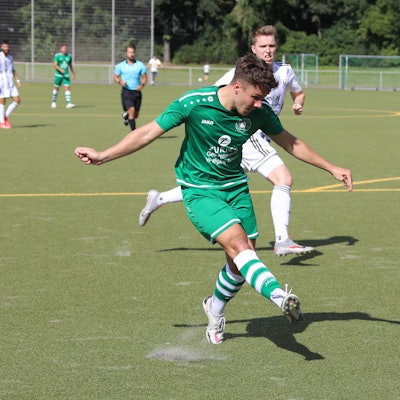 Borussia Lindenthal-Hohenlind - SV Schlebusch
Westkampfbahn Köln Deutschland
05.09.2021
Janis Waffenschmidt (Hohenlind)
Copyright
Eduard Bopp Sportfotografie
mail@fotobopp.de