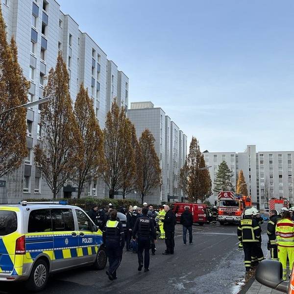 Spezialeinheiten der Polizei mussten Mittwochfrüh in den Stadtteil Bocklemünd ausrücken.