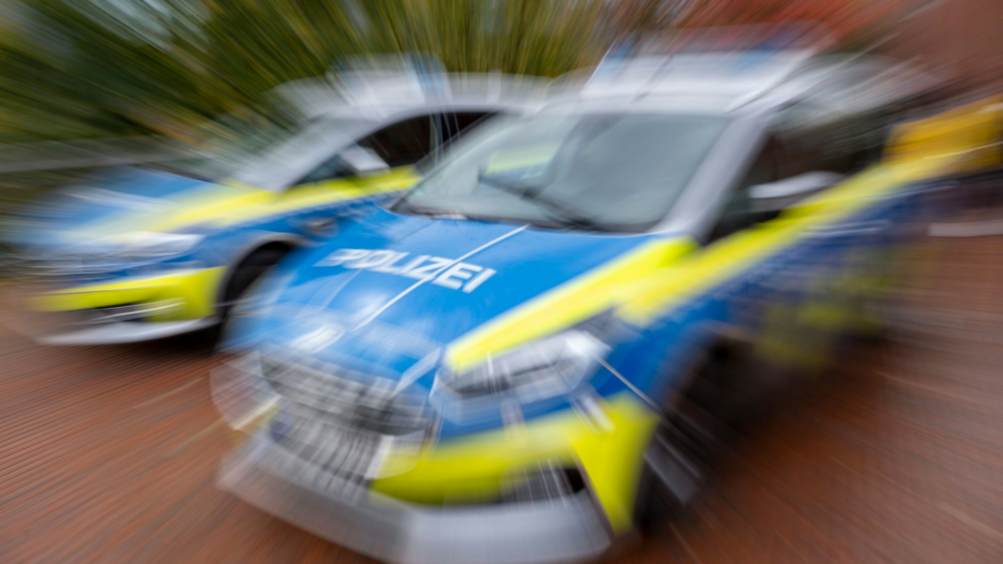 Dank einer aufmerksamen Zeugin konnte die Polizei Köln einen mutmaßlichen Wohnungseinbrecher festnehmen. (Symbolbild)