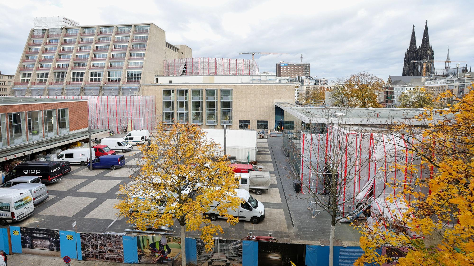 Blick auf die Bühnen-Baustelle am Offenbachplatz.