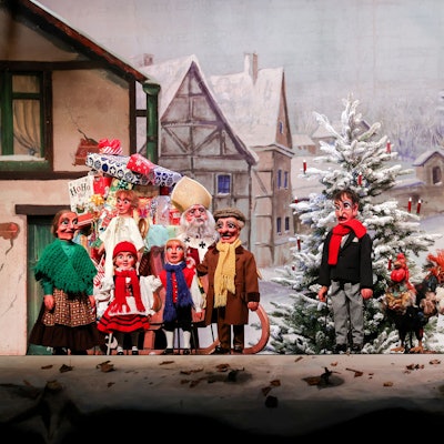 Premiere des Weihnachtsmärchen "Die Himmelsfleut" im Hänneschen-Theater.