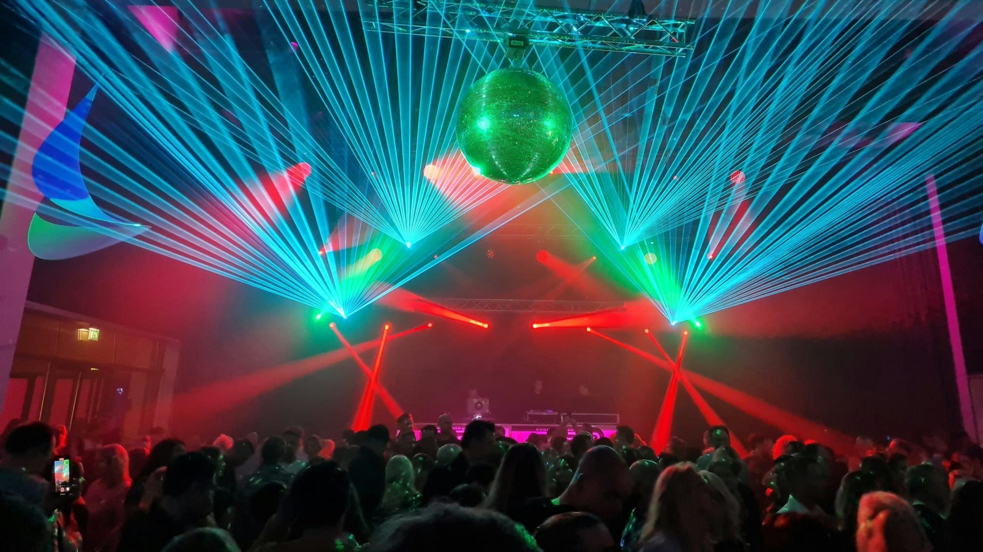 Lichtshow auf einer Ü-30-Party.
