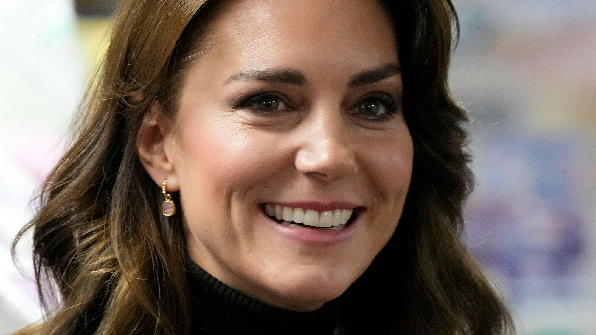 Prinzessin Kate lächelt bei ihrem Besuch in Sebby's Corner im Norden Londons.