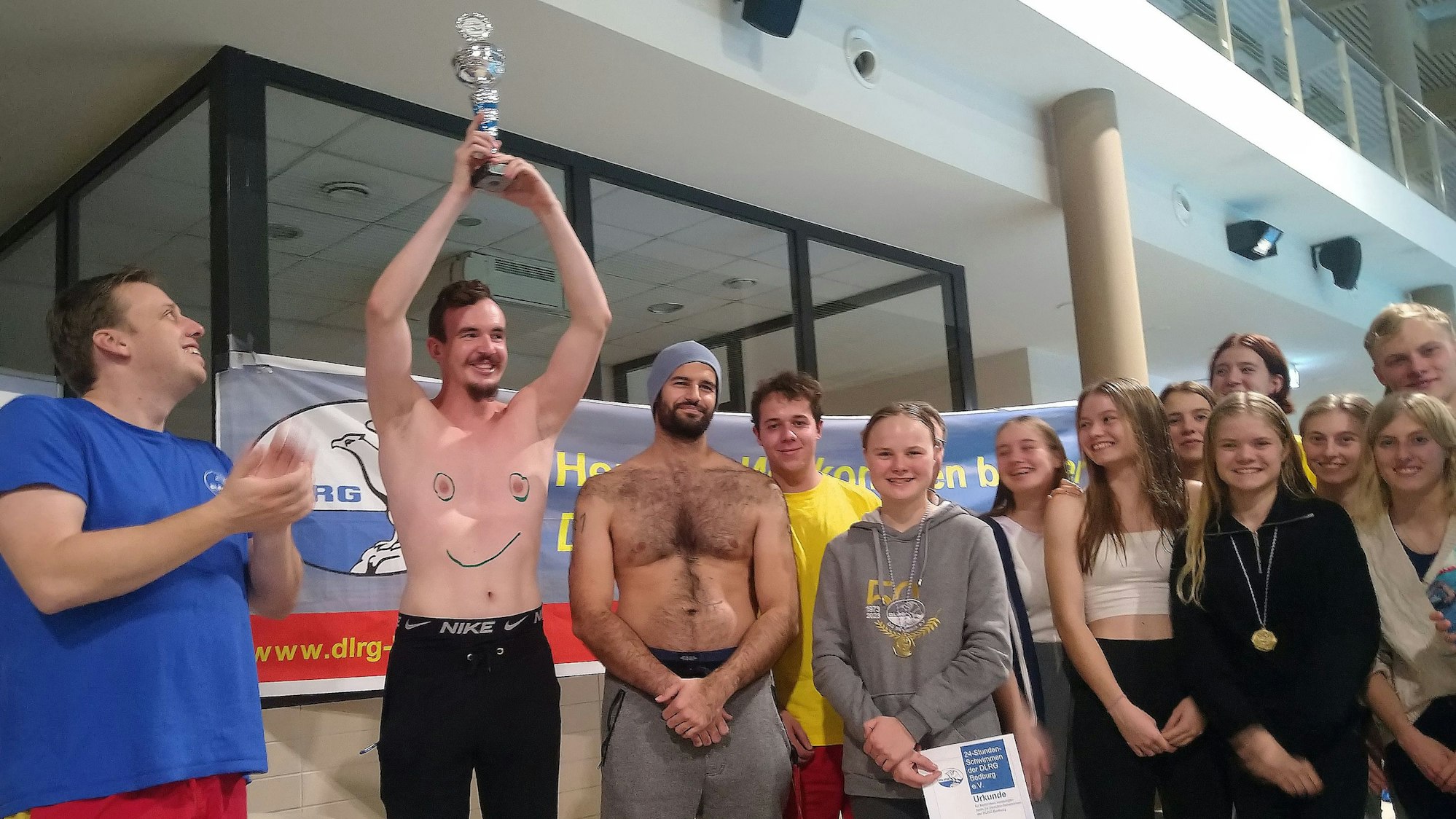 Das Bild zeigt die DLRG-Ortsgruppe aus Euskirchen.