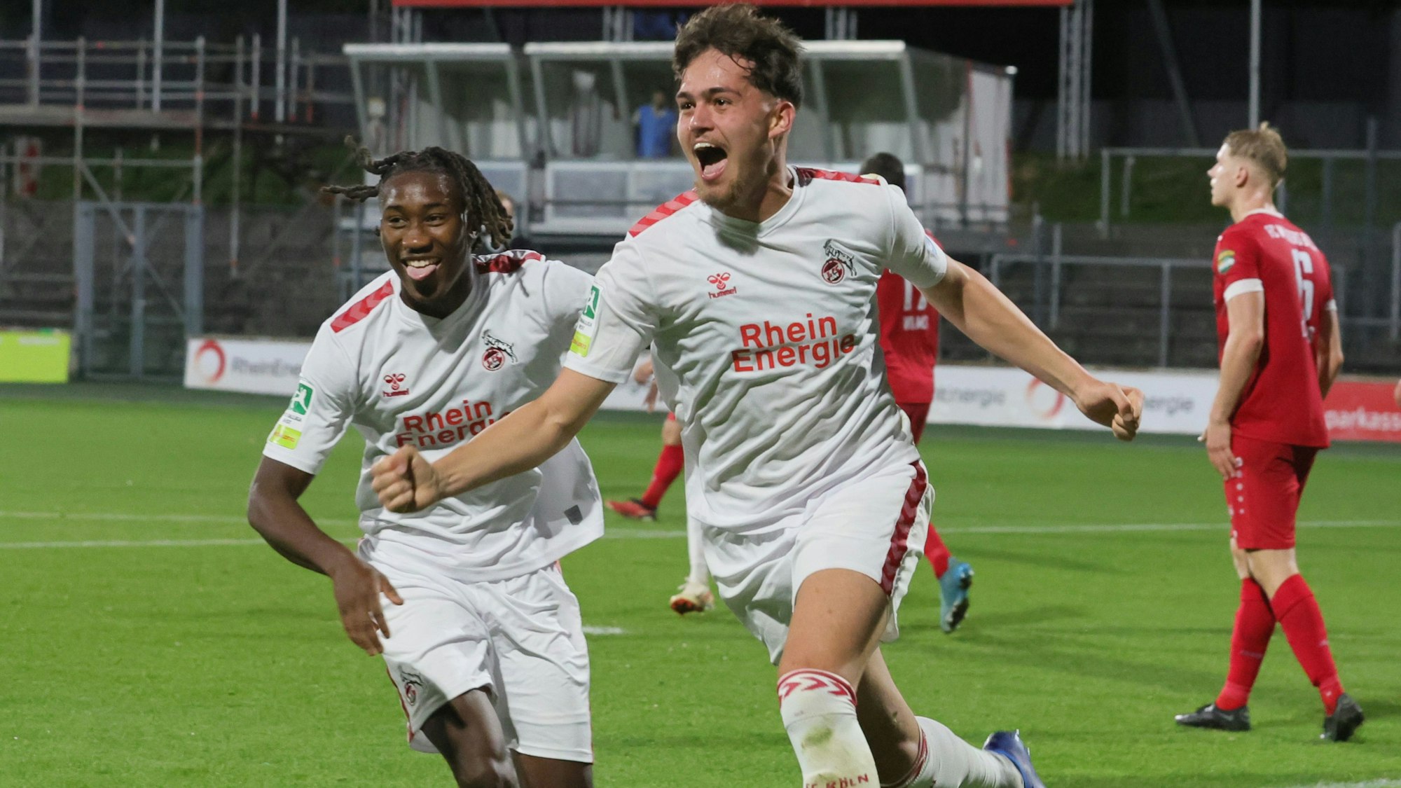 1. FC Köln Amateure (U21) vs. FC Wegberg-Beeck, Regionalliga West, Saison 2023/24, Jubel nach dem Tor zum 1:0 durch Rijad Smajic (1. FC Köln), 07.10.2023, Bild: Herbert Bucco