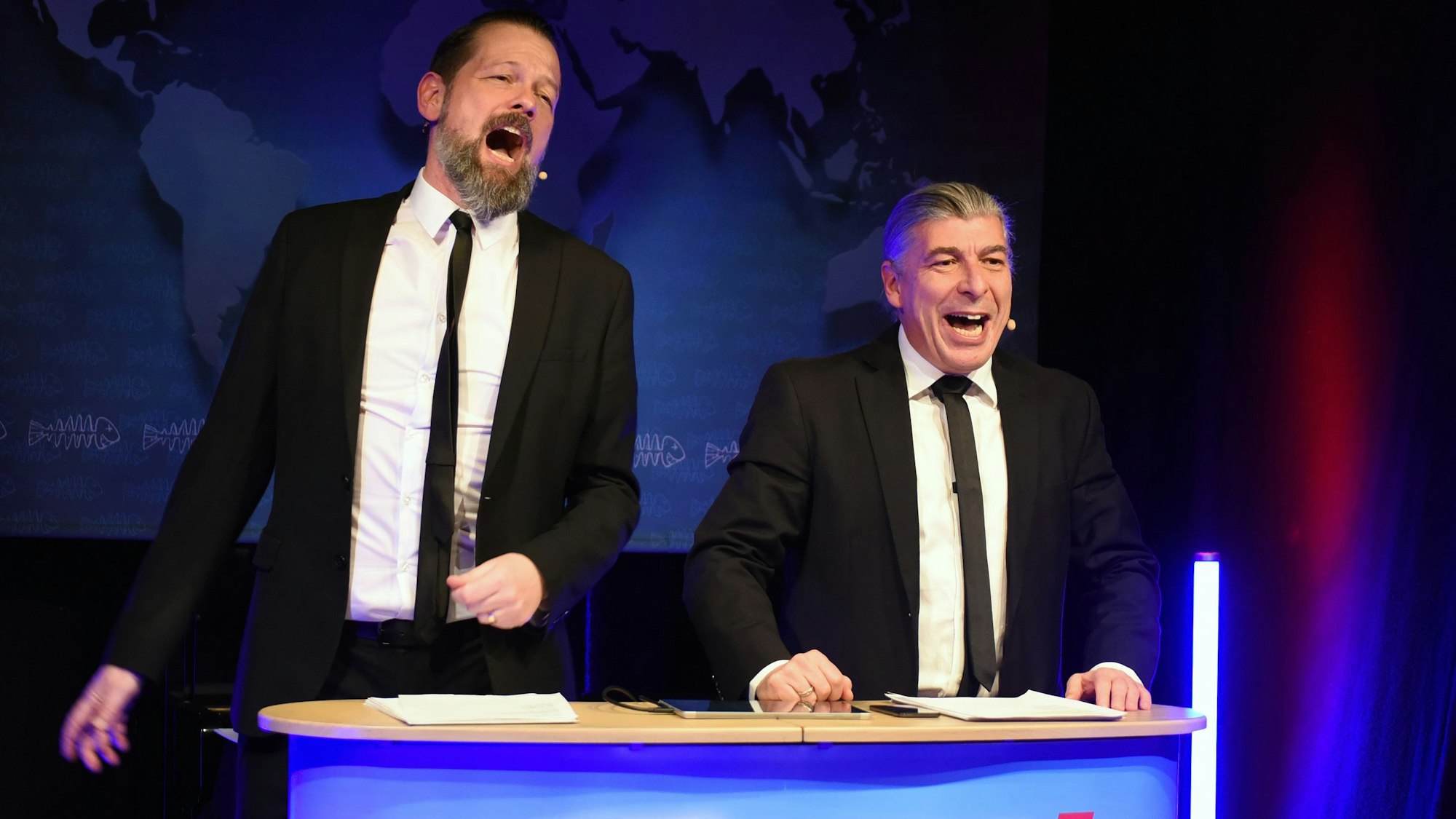 Schauspielhaus: Onkel Fisch präsentierten irren Jahresrückblick in Schauspielhaus: Onkel Fisch präsentierten irren Jahresrückblick in