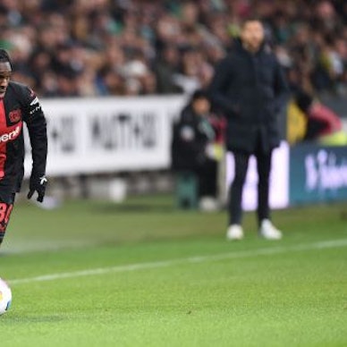 Jeremie Frimpong beim Spiel in Bremen