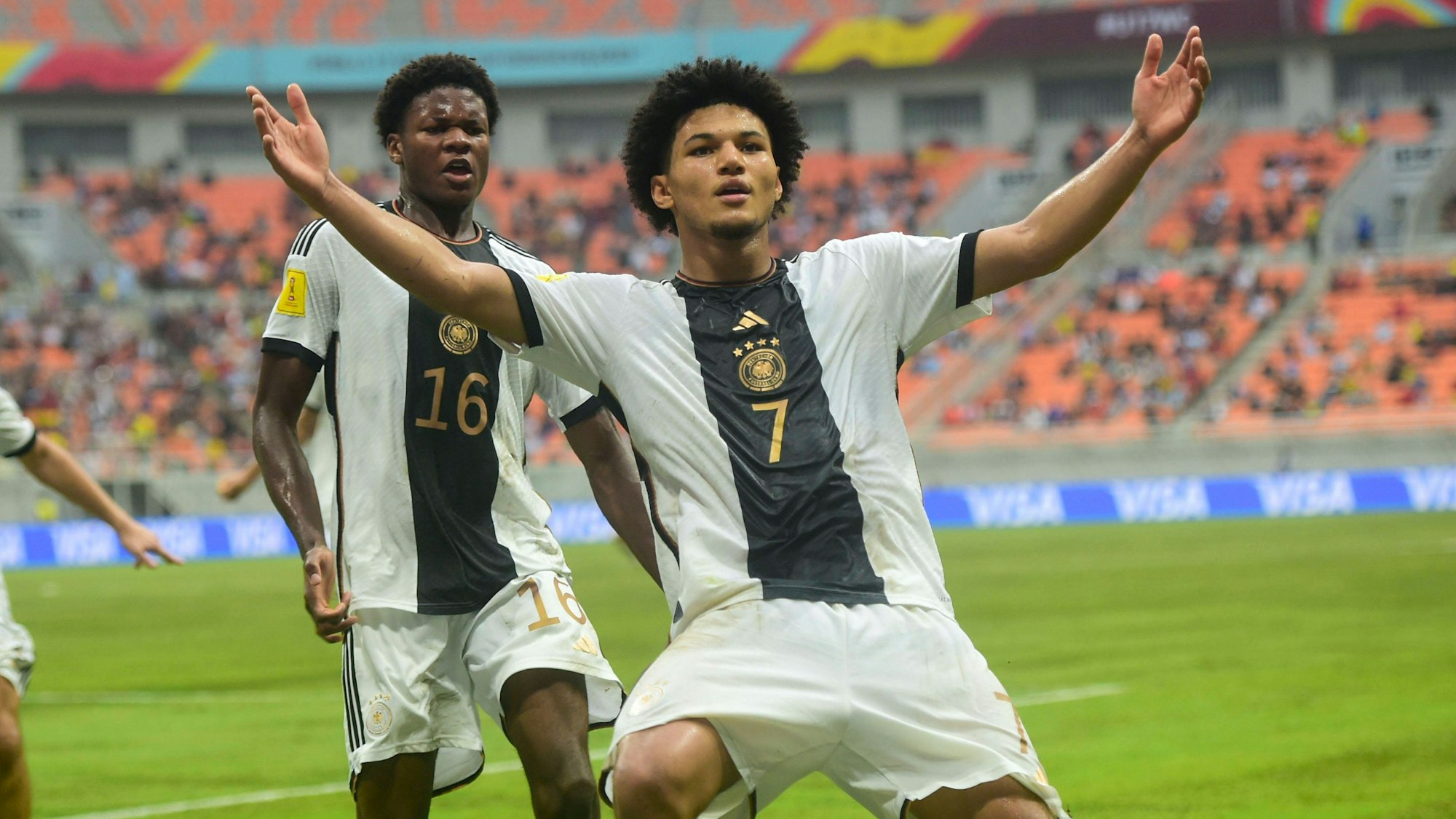 Paris Brunner überragte beim deutschen Sieg über Argentinien im Halbfinale der U17-Weltmeisterschaft.