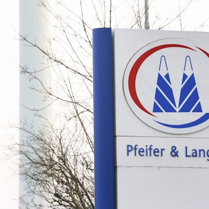 Grossreinemachen bei Pfeifer & Langen *** NUR FUeR REDAKTIONELLE ZWECKE *** EDITORIAL USE ONLY *** Am Mittwoch, 18. Januar 2012, wurde Kalkar Appeldorn in der Zuckerruebenfabrik Pfeifer & Langen nach der Ruebenkampagne der Betrieb gereinigt und gewartet Buntes D NRW Kalkar Copyright: JohannesxKruck *** Lar Copyright: JohannesxKruck docnrwhugopicture44290585 EDITORIAL USE ONLY