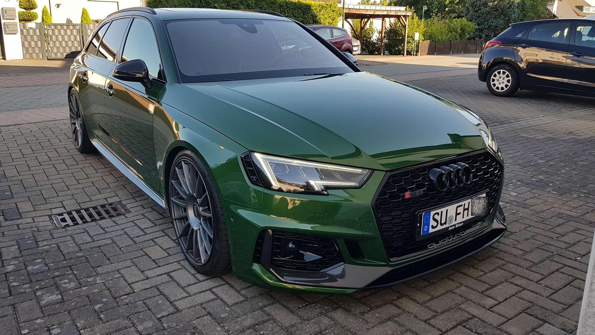 Der dunkelgrüne Audi RS4 mit dem Kennzeichen SU-FH ... an der Bachstraße in Lülsdorf gestohlen.