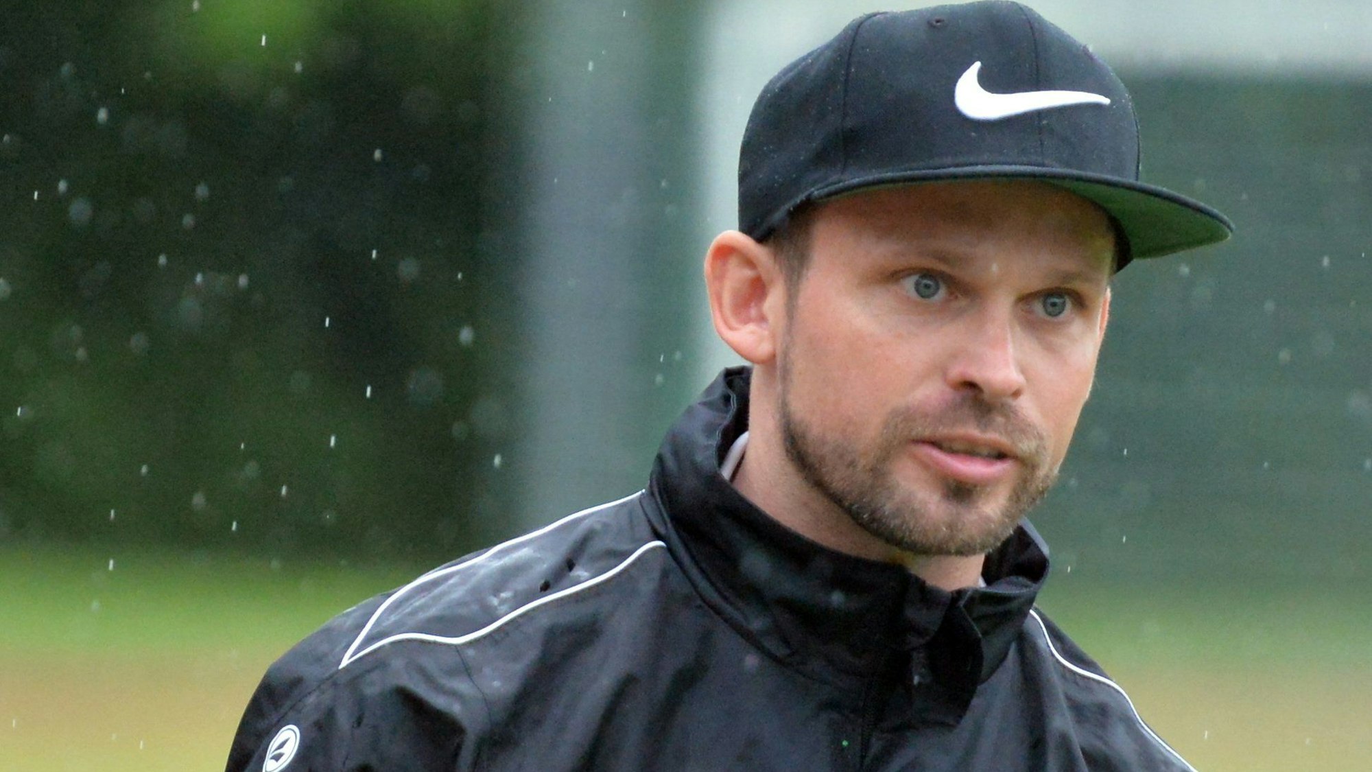 Fußball
SV Schlebusch - SC Fortuna Köln II
TR: Andre Otten (Köln)
Foto: Uli Herhaus