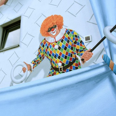 Ein Clown ist auf der Wand des Medio zu sehen.