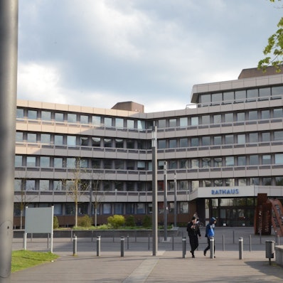 In der ersten Troisdorfer Ratssitzung zur neuen Wahlperiode stieß das Abstimmungsverhalten der größten Fraktion auf Kritik. (Archivbild)