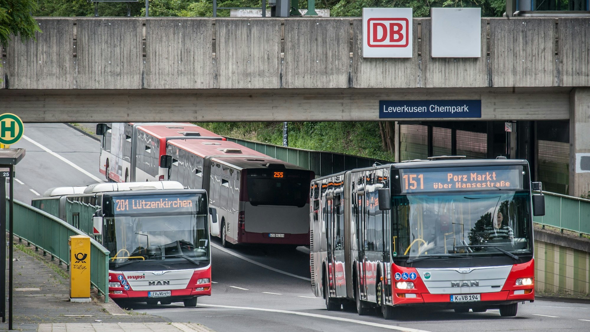 Der Bahnhalt am Chempark.