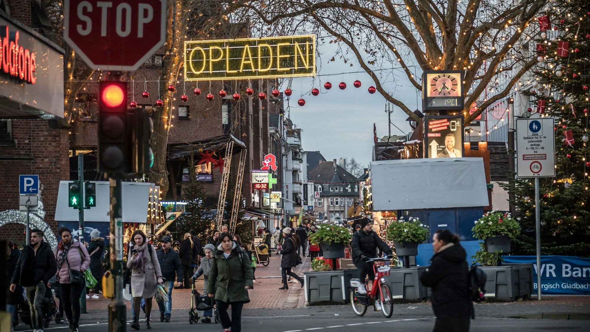Eingangssituation am Weihnachtsmarkt Opladen