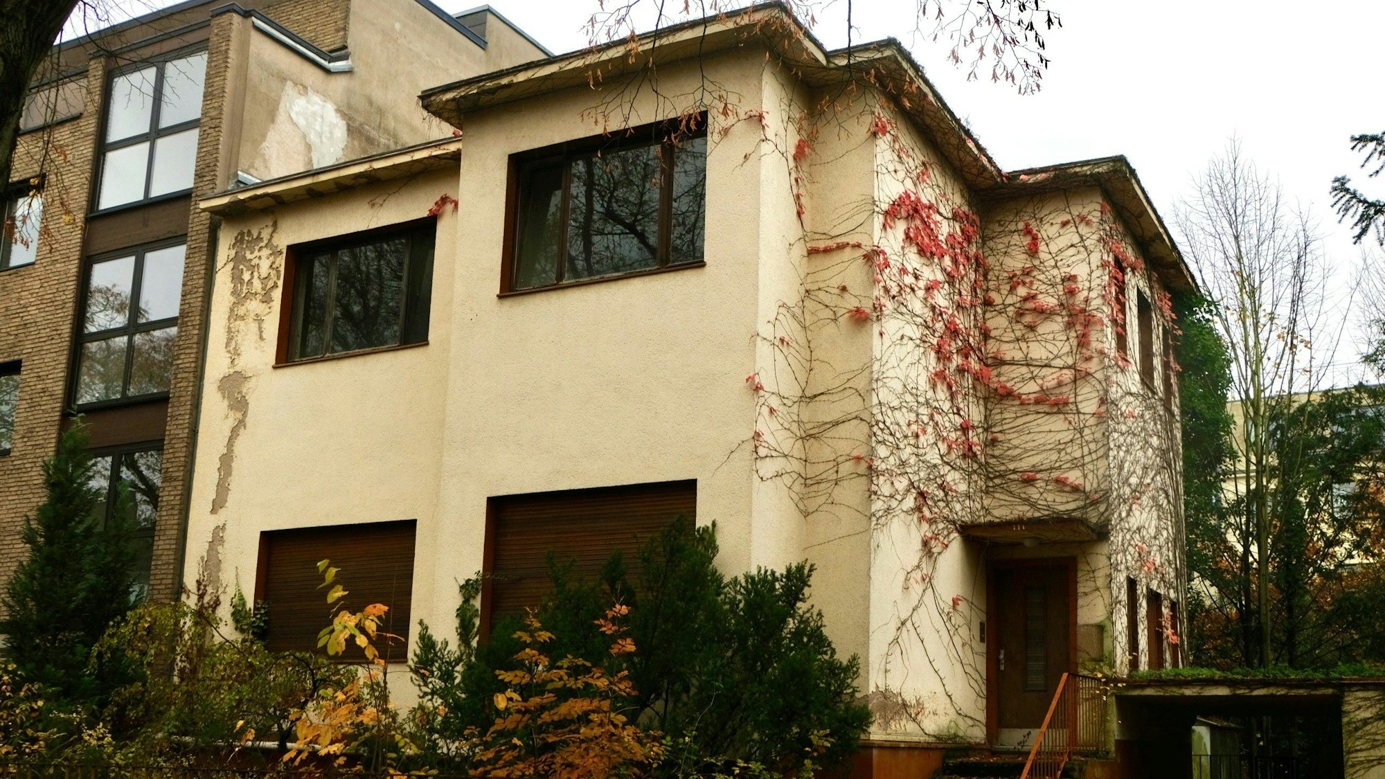 Das Haus an der Landgrafenstraße steht seit Jahren leer.