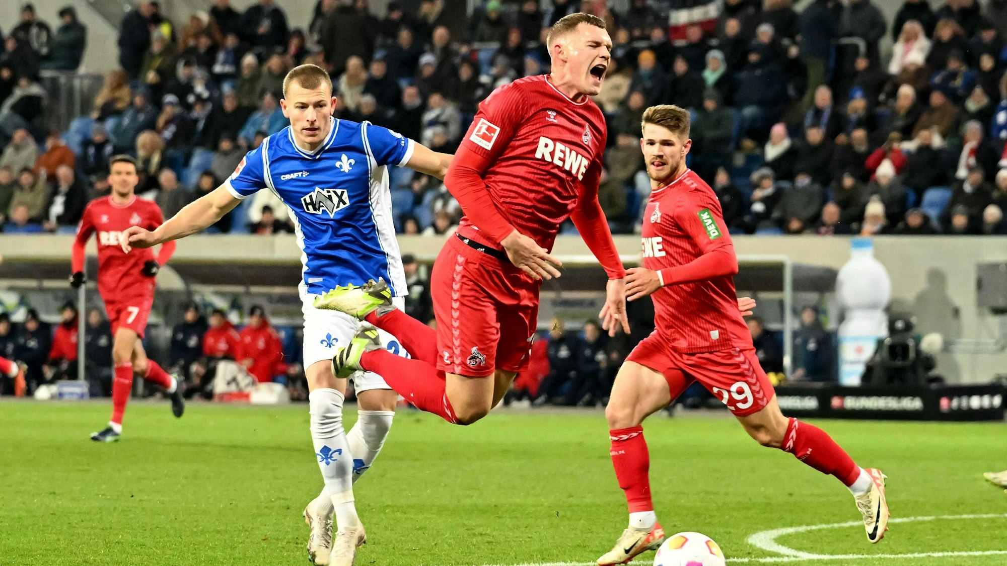 Kilian fliegt, doch der Pfiff bleibt aus.