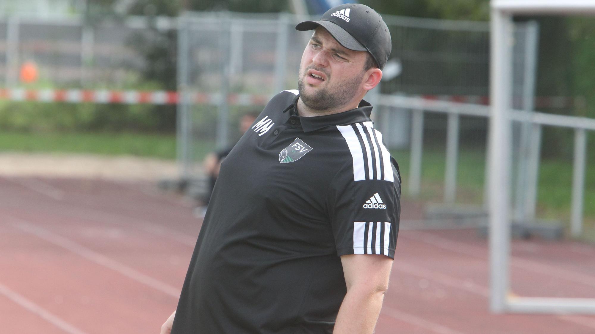 Coach Marvin Müller vom FSV Neunkirchen-Seelscheid II.