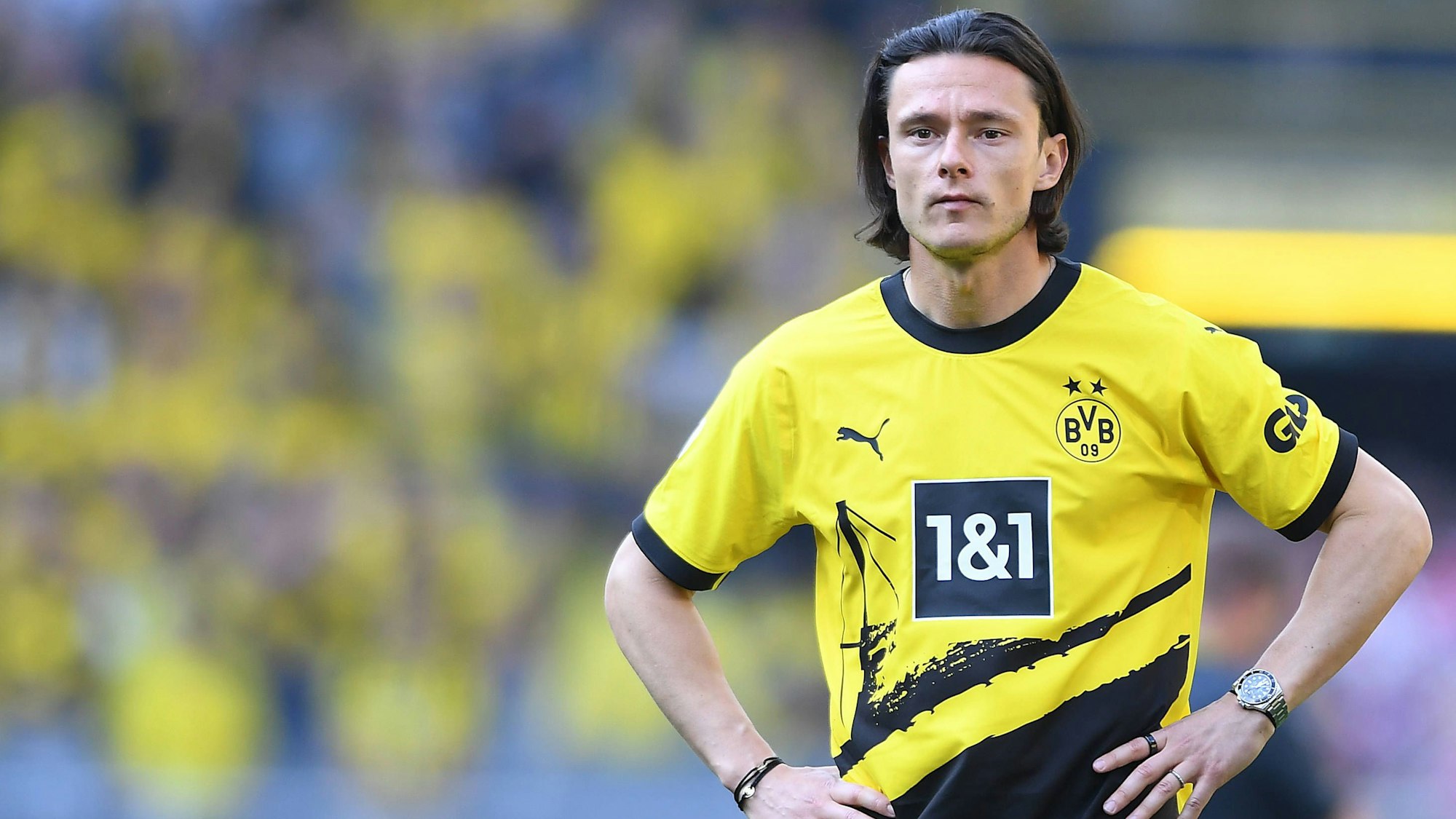 Nico Schult während eines Bundesliga-Spiels im Trikot von Borussia Dortmund.